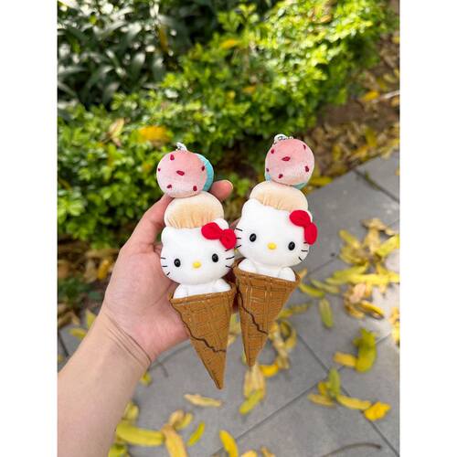 日本SHORPE可爱甜筒雪糕kitty包挂件毛绒公仔挂钥匙扣挂饰小礼物