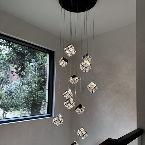 轻奢loft挑高楼梯间吊灯