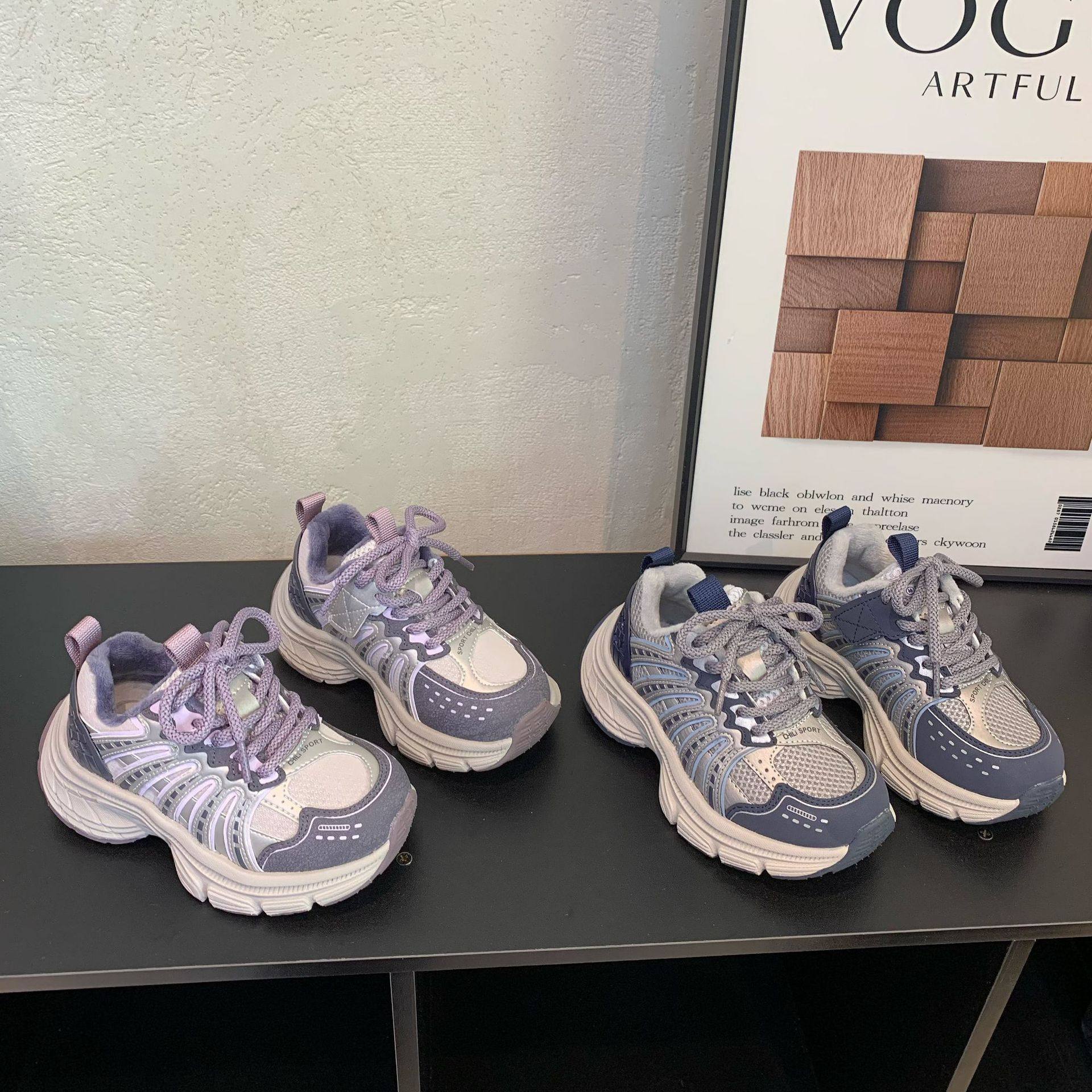 2025年冬季新款大童中大童防滑保暖老爹款学生上学轻便加绒运动鞋