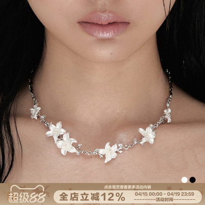 纯白樱花项链小众设计黑白锁骨链