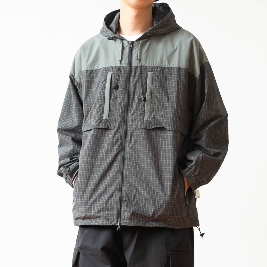 拼接设计格纹宽松连帽夹克