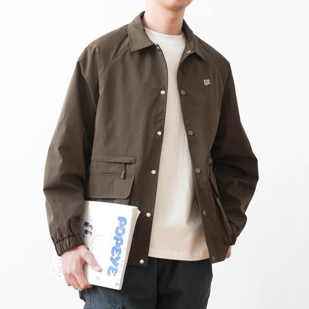 大口袋简约翻领工装夹克