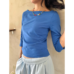 T恤 湖蓝色刺绣七分袖 SpenPack 弧形一字领设计修饰肩颈