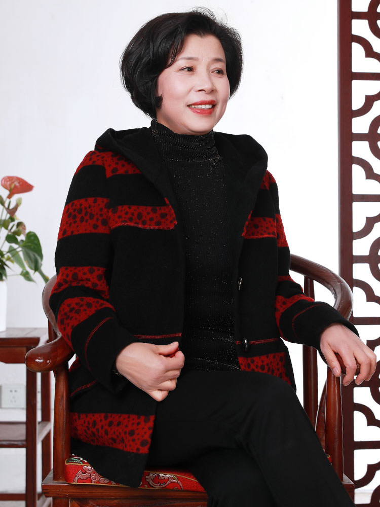 神采夫人奶奶装冬季连帽羊毛外套