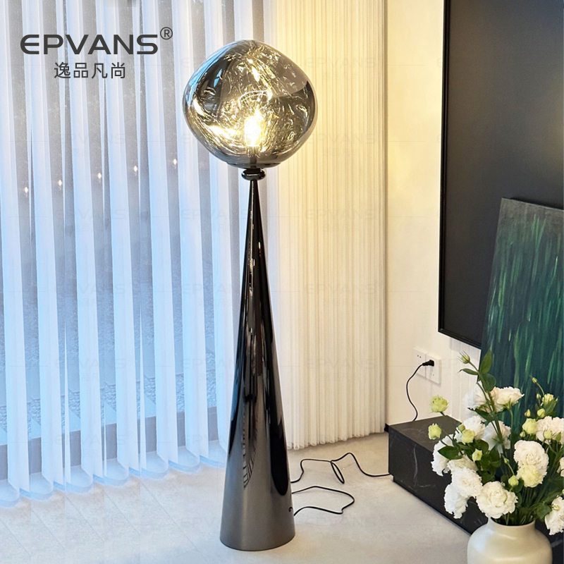 熔岩落地灯客厅沙发旁高级感设计师意式后现代轻奢卧室台灯气氛灯