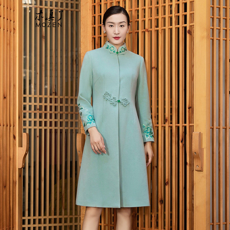木真了改良羊毛女外套冬新品中式刺绣修身中长款毛呢大衣203