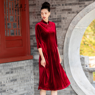 木真了弹力丝绒旗袍裙绣花新品 连衣裙过年红911 喜妈妈秋冬长款