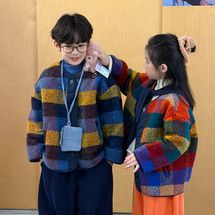 儿童外套2025冬季新款男女童拼色格子加厚夹棉呢子外套短款上衣潮