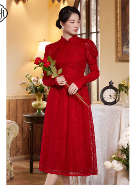固执秋季新款国风枣红立领泡泡袖长袖蕾丝连衣裙20933LQ08303