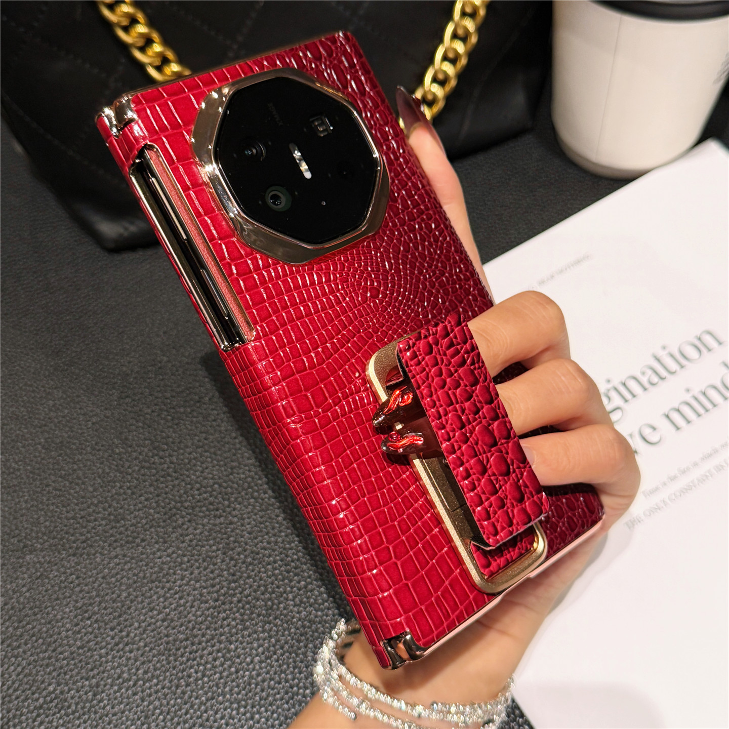 MateXT蜥蜴纹磁吸旋转超薄保护套