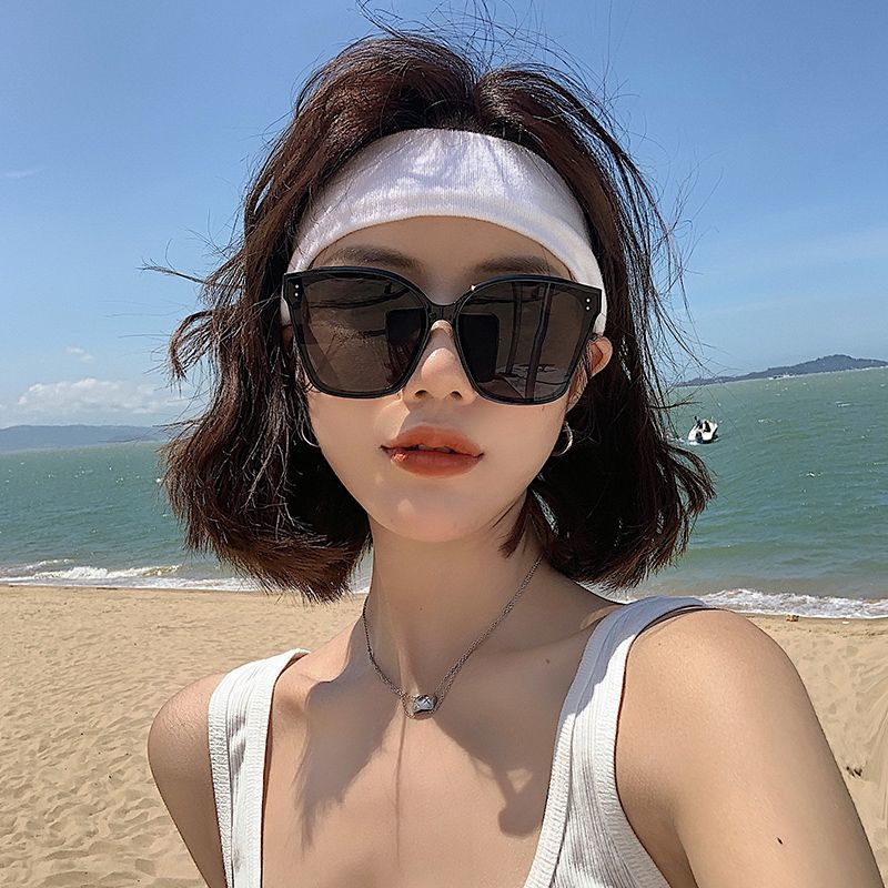 海边度网红防晒墨镜女沙滩夏季防紫外线拍照太阳镜圆脸素颜眼镜潮