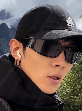 未来感2025大框发箍太阳镜男女登山护目墨镜旅游骑行帅气酷黑眼镜