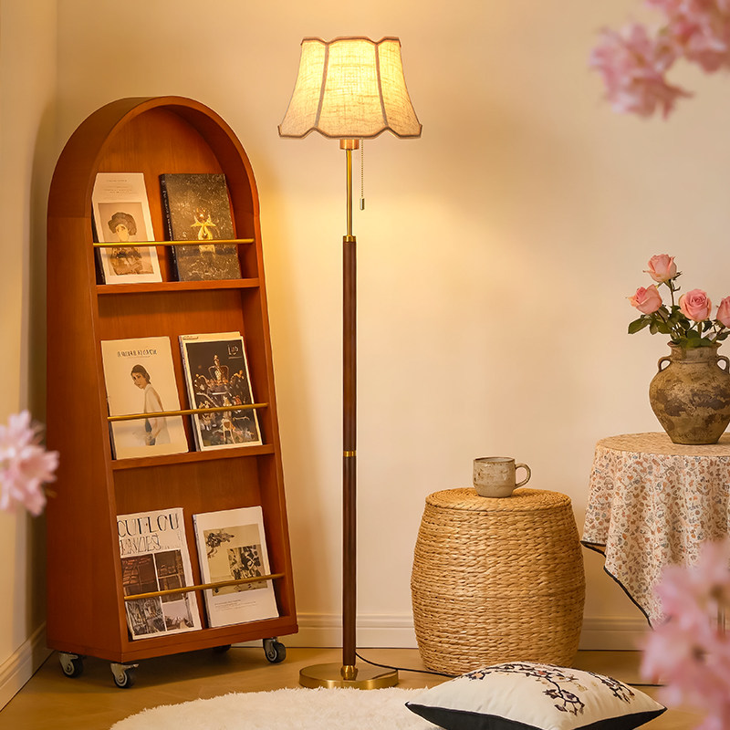 实木落地灯客厅沙发旁边轻奢高级法式复古中古氛围感卧室床头台灯