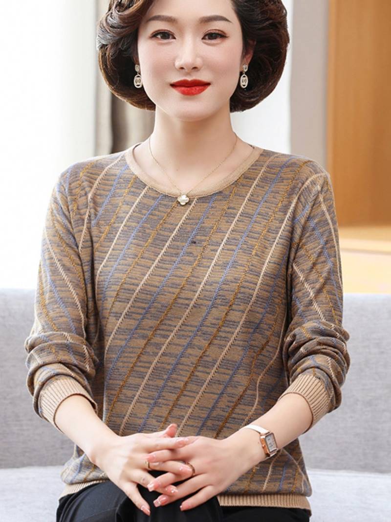 中年妈妈春夏装套头长袖针织衫洋气宽松上衣女大码宽松薄镂空T恤