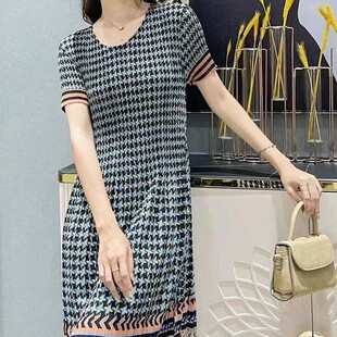 真丝褶皱连衣裙弹力印花魔术裙夏季短袖园领冰丝白褶裙时尚妈妈