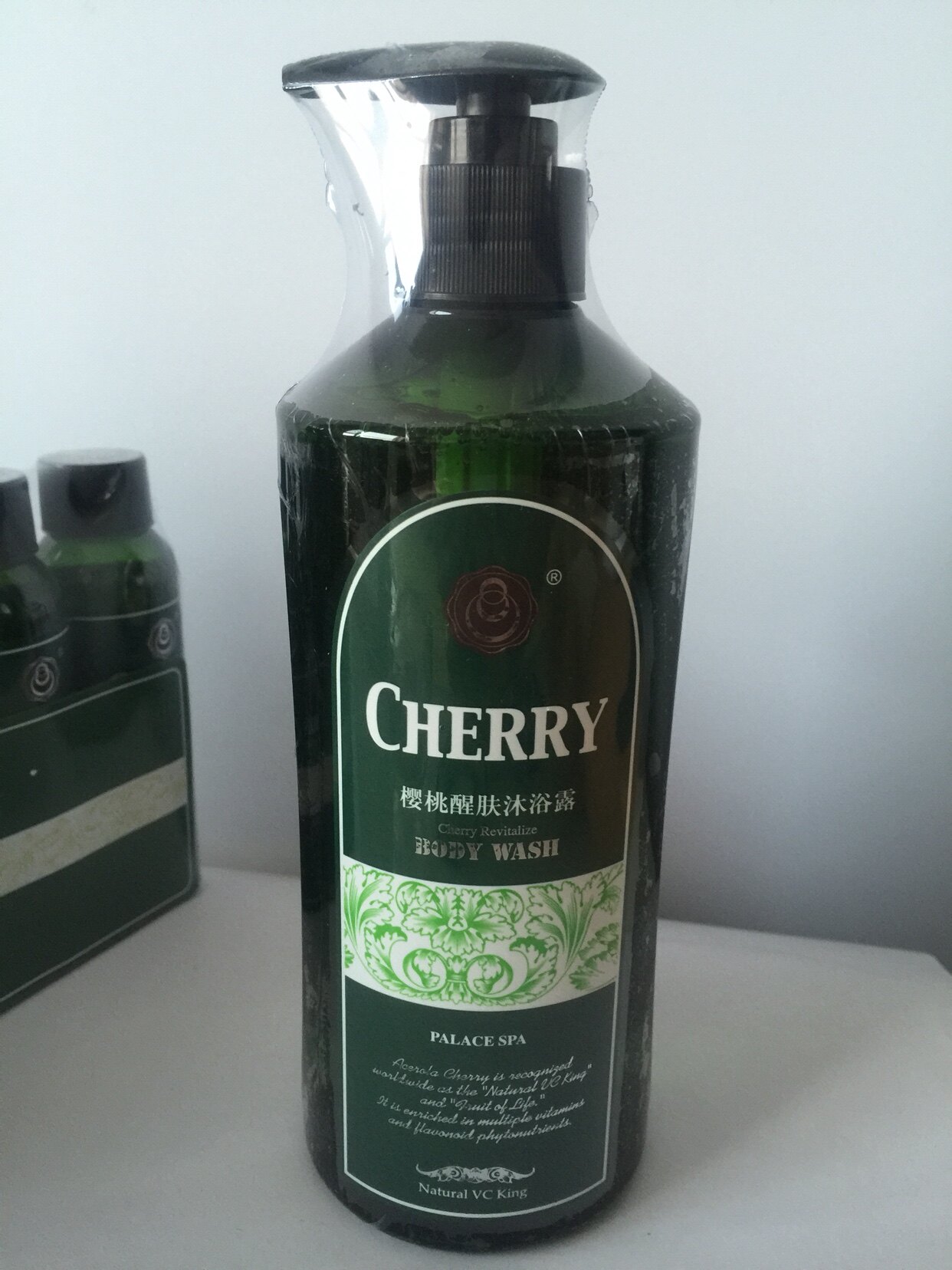 广东太阳神樱桃醒肤沐浴露 530ml/瓶