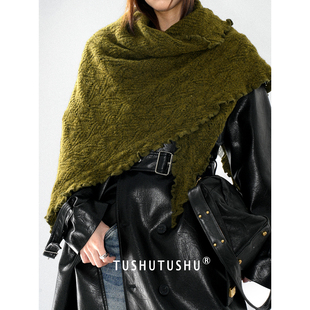 TUshu 氛围杀低调橄榄绿～秋冬木耳边三角巾围脖百搭保暖围巾披肩