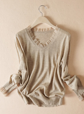 港米服饰/简约通勤木耳边V领羊毛打底长袖薄款羊毛针织衫上衣 女