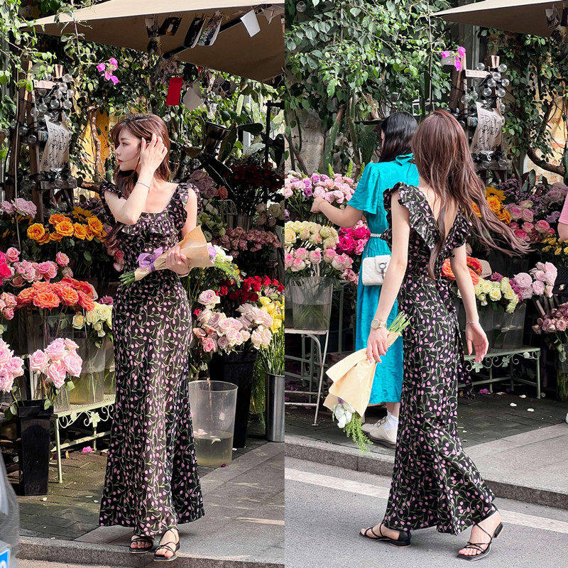 卡卡碎花鱼尾裙气质方领连衣裙女