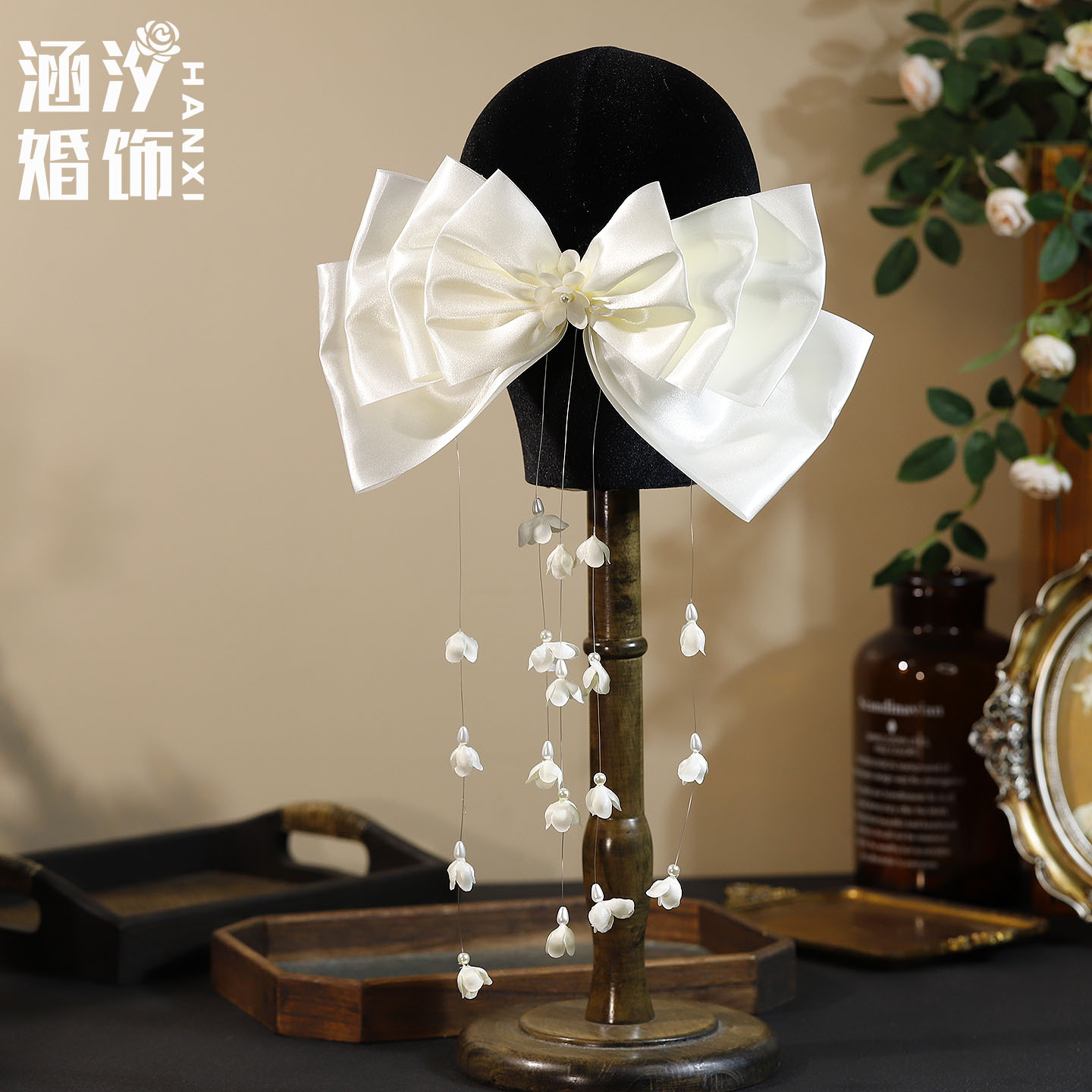 新款超仙白色断面花朵流苏大蝴蝶结发夹仙气头饰新娘复古礼服配饰
