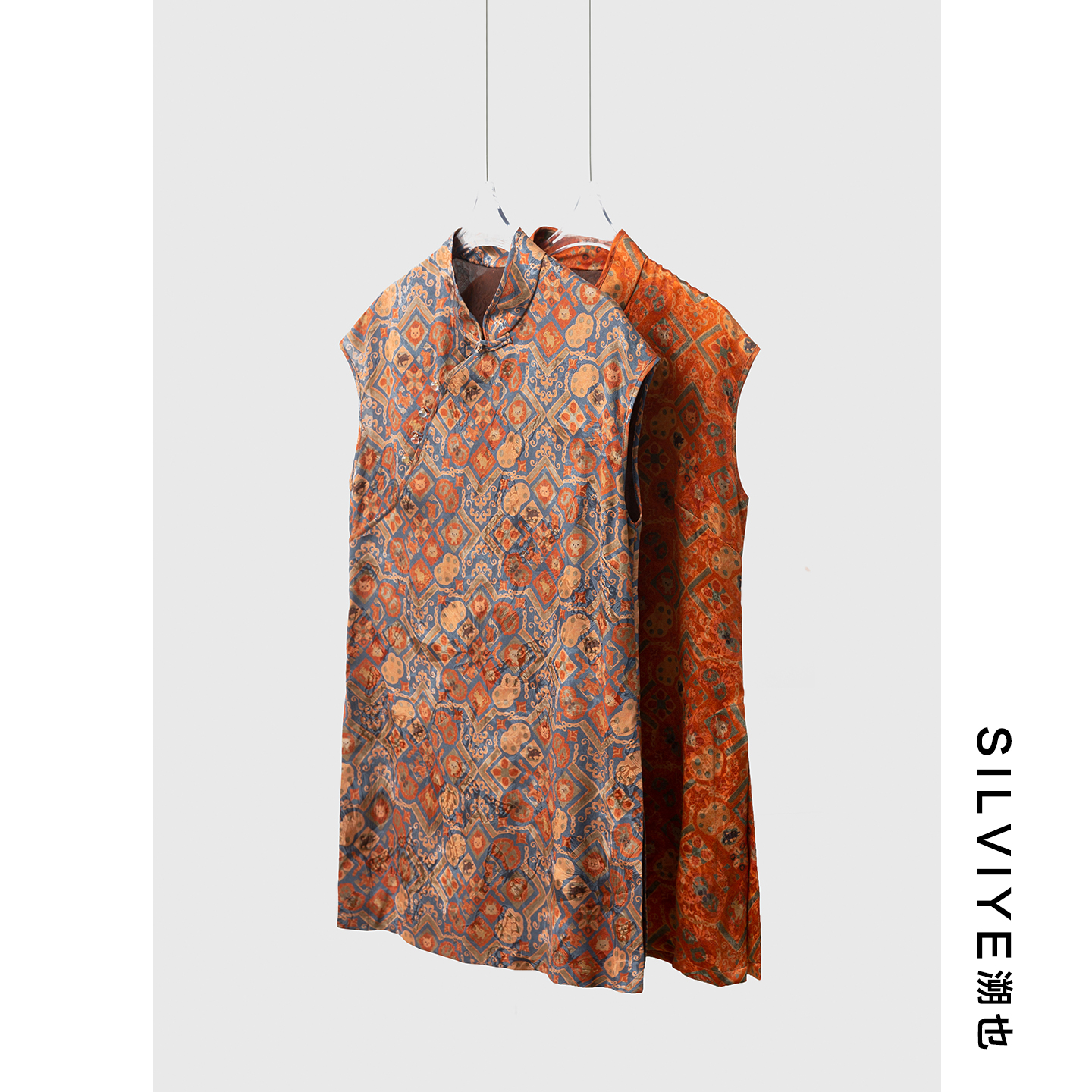 SILVIYE/溯也桑蚕丝真丝香云纱斜门襟盘扣长款奥黛上衣女无袖T恤