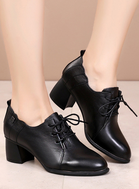 真皮软底妈妈鞋单鞋女秋季中跟中年皮鞋圆头粗跟百搭黑色工作鞋
