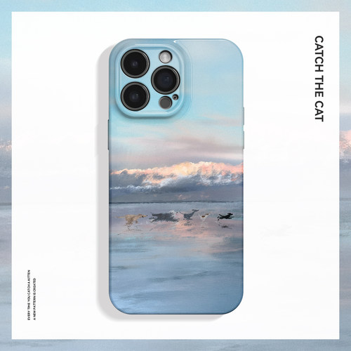 黄昏~可爱海滩奔跑小狗适用iPhone16/15promax手机壳华为mate60小米14OPPOreno12苹果13vivox200一加ACE3小众