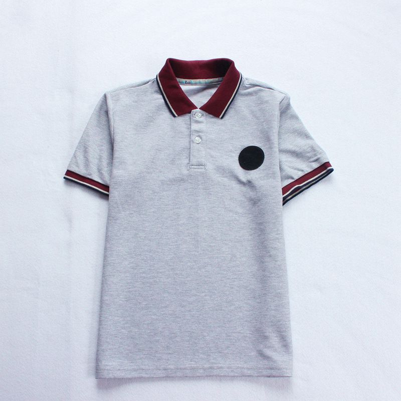 at学生灰色polo款短袖校服