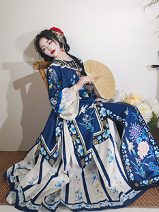 芸依阁【繁花】清汉女复原对襟圆领古董民族服装重工印花马面秋款