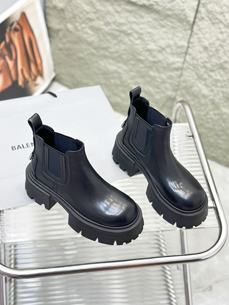 INTERNET CELEBRITY LEATHER PLATFORM MARTIN BOOTS WOMENS WINTER 2024 VERSATILE SKINNY RETRO CHIMNEY FLATFORM CHELSEA BOOTS