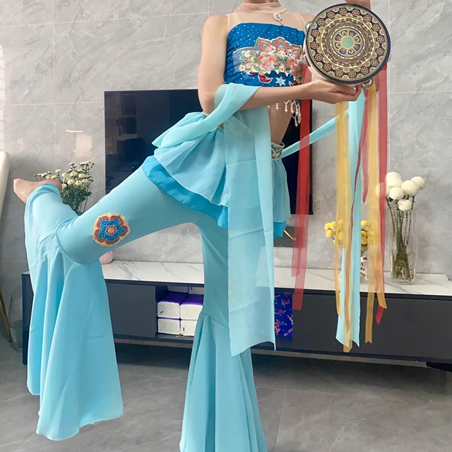 云川之舞敦煌风古典舞演出服