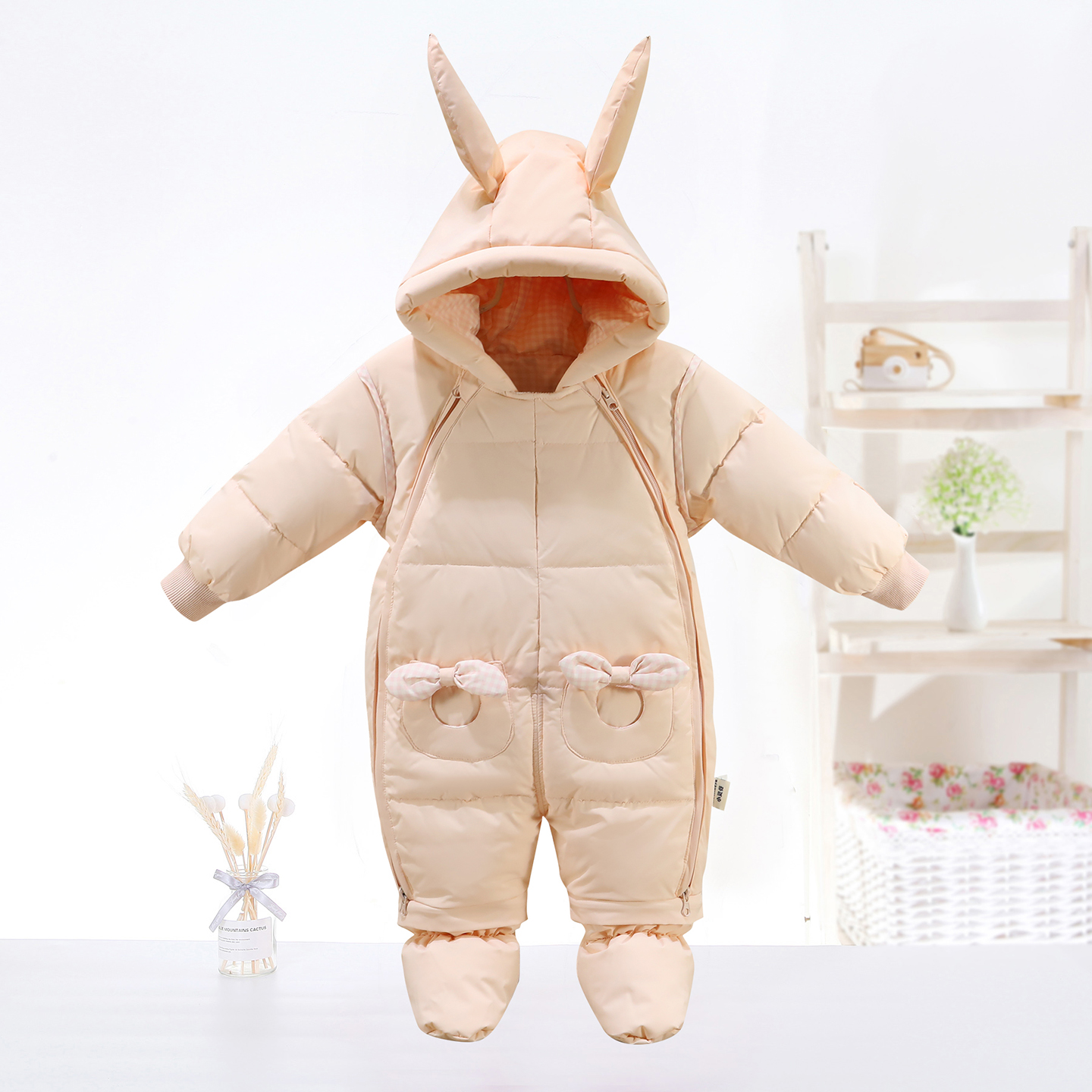 婴儿羽绒加厚连体衣服宝宝外出保暖羽绒服包脚抱被新生儿套装冬季