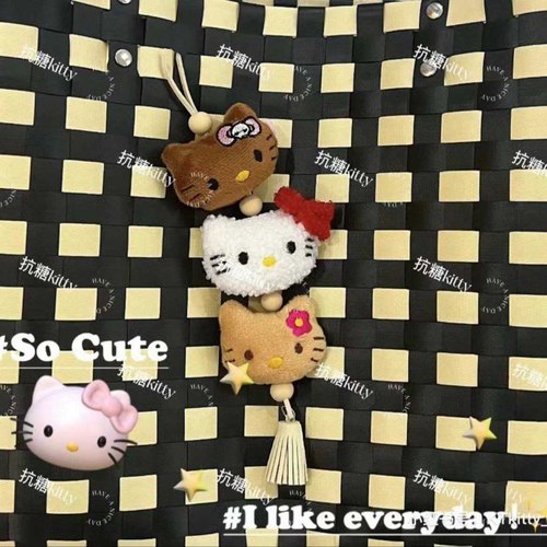 hellokitty控注意！这个kitty猫挂件超酷～黑皮kt手机链包包挂饰