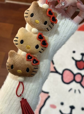 我的新年红kitty来了！黑皮hellokitty挂件好米～复古红很雅致～