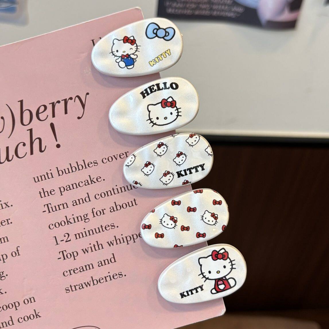 hellokitty珍珠白椭圆发夹！真的巨!巨可爱~很少女心的刘海侧边夹