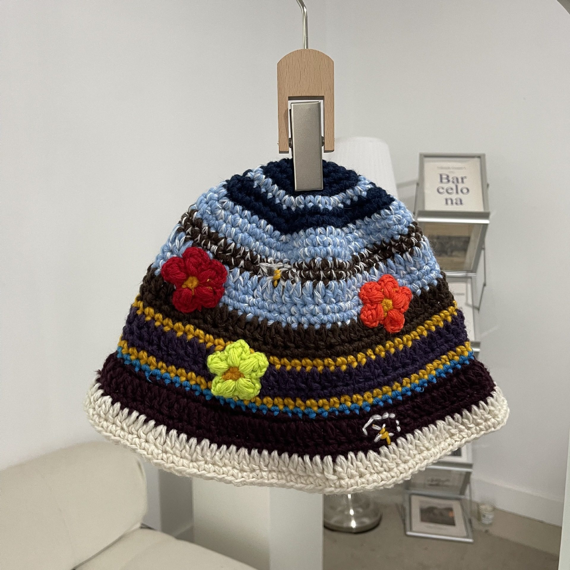 手工钩织出挑撞色玩味毛线帽子女秋冬复古花朵装饰针织渔夫帽盆帽