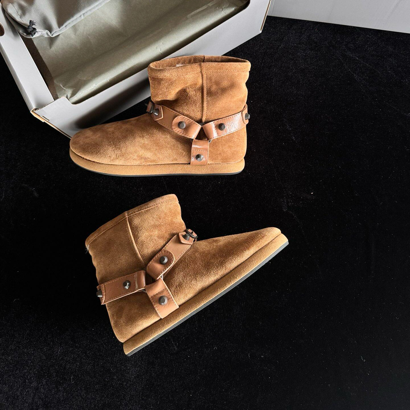 B家真皮厚底雪地靴保暖棉鞋女