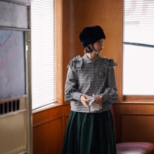 上衣 衬衫 WOKERKER 日系复古少女黑白嘉顿格造型感百搭长袖