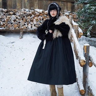 WOKERKER 大摆连衣裙 日系复古侧开扣平绒拼接长款