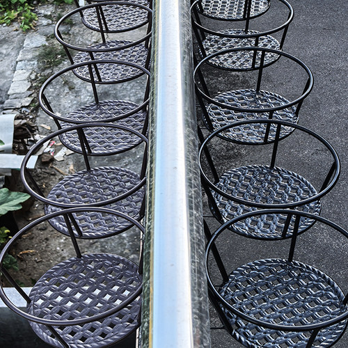 经济型家用阳台悬挂式铁艺花篮栏杆窗沿护栏多肉吊兰收纳置物架子