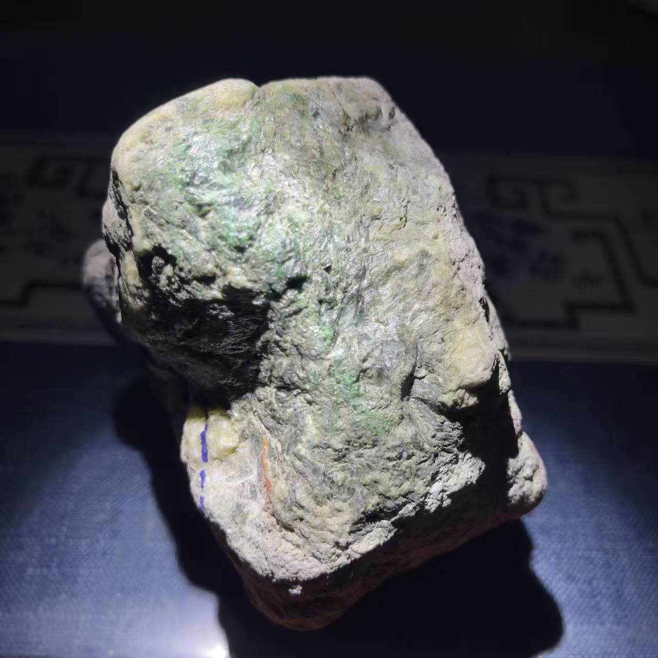 缅甸翡翠A货高冰阳绿毛料2kg