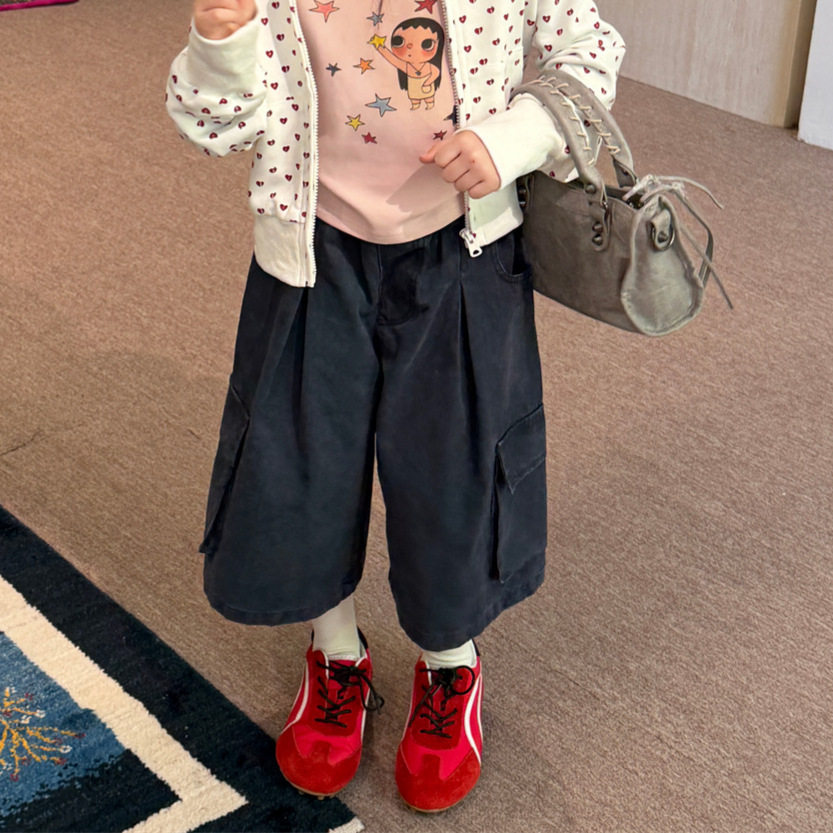 女童裤子2026年秋款大口袋阔腿工装九分裤儿童百搭休闲裤潮小女孩