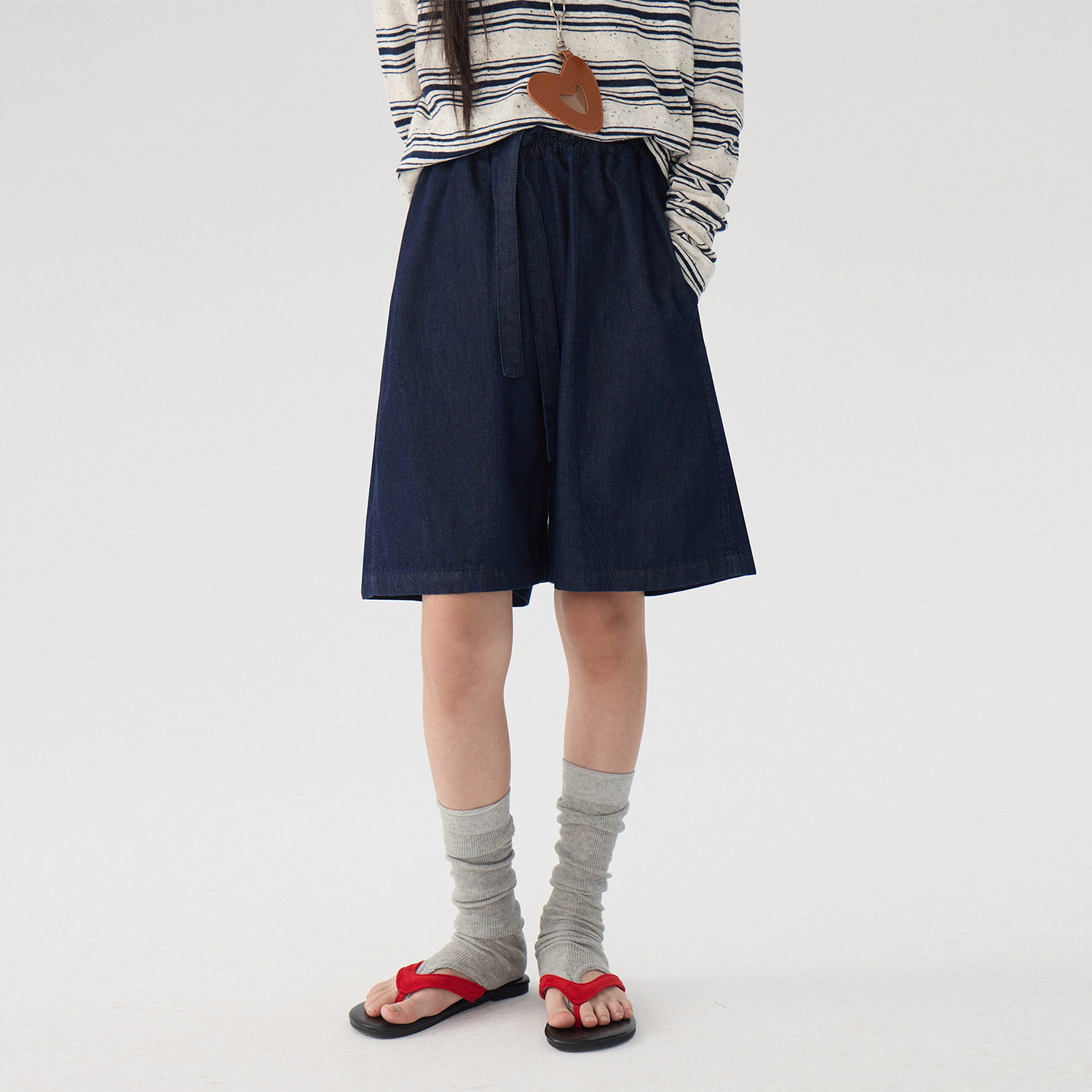 女童牛仔抽绳短裤2026春夏新款儿童宽松直筒五分裤休闲阔腿裤子潮