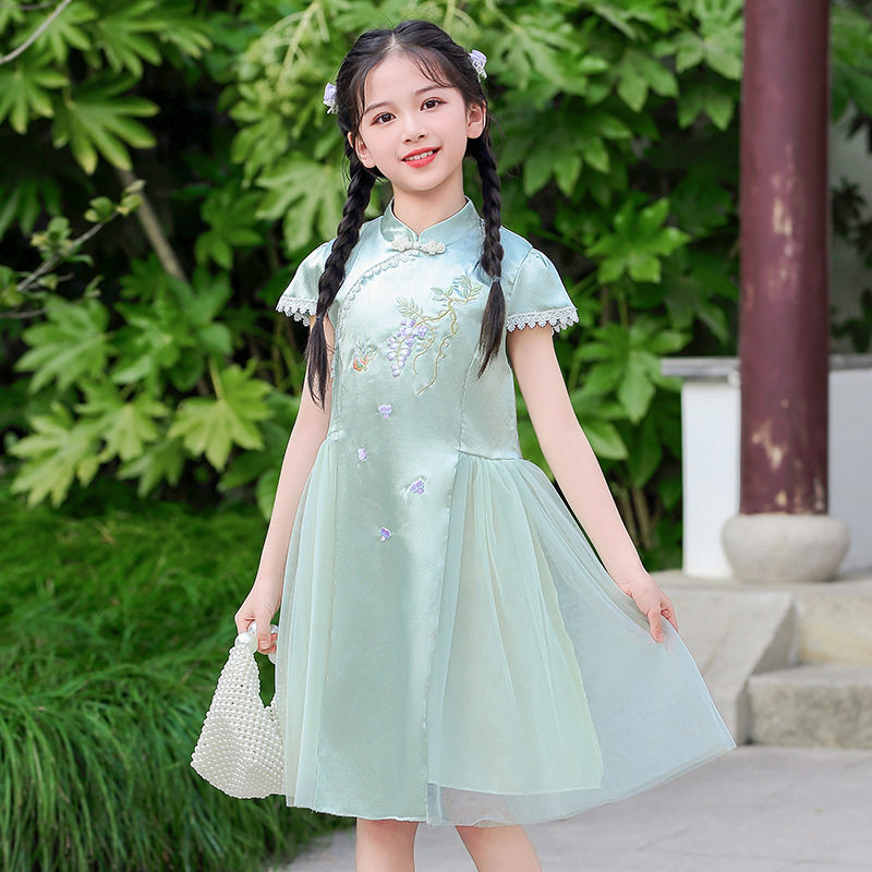女童中国风绣花唐装旗袍表演服