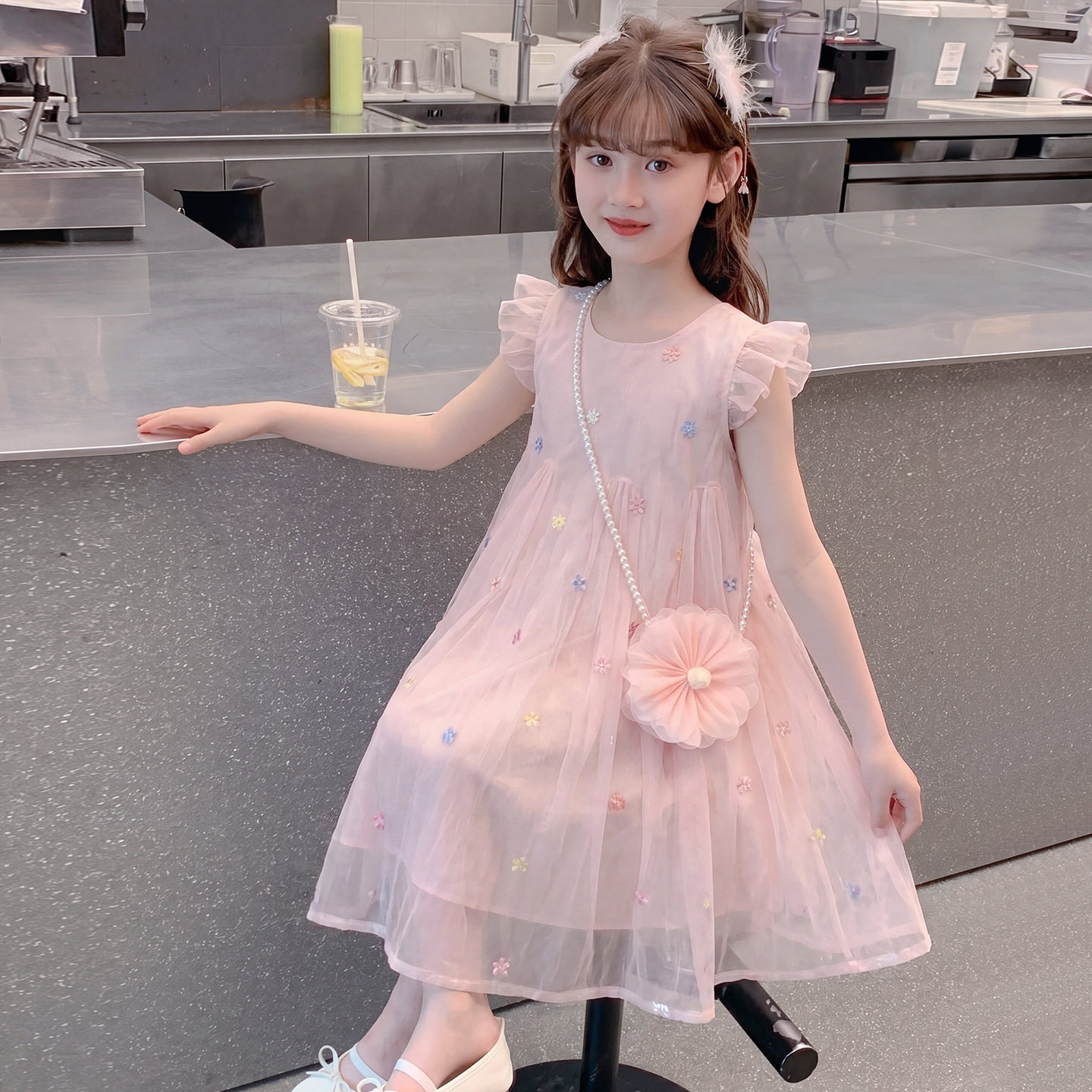女童连衣裙夏装2026新款儿童时髦韩版多巴胺公主裙女孩海边裙子潮