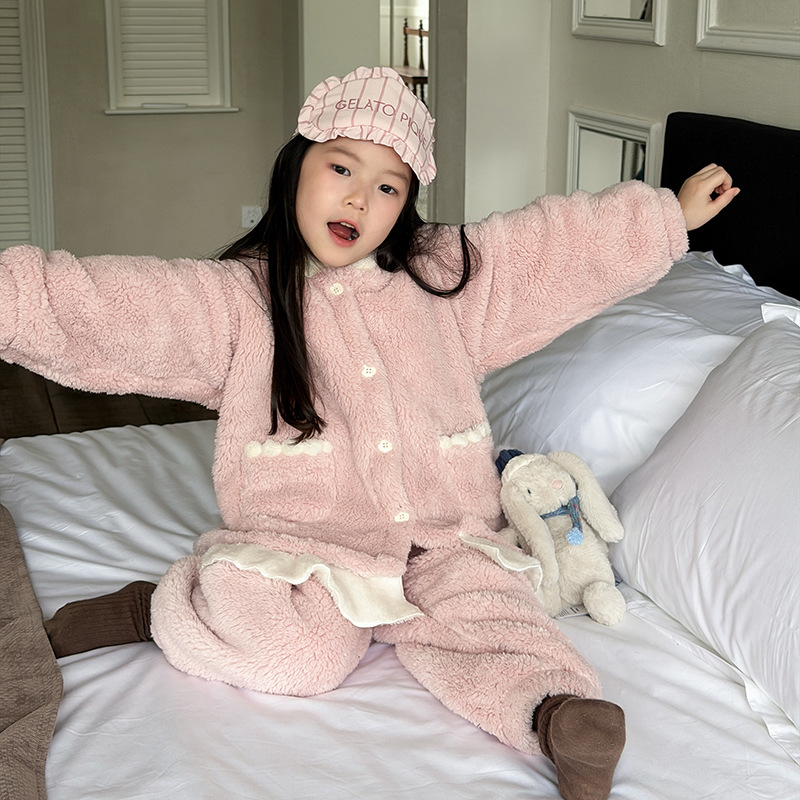 艾摩贝贝中大小女童软萌粉色居家睡衣可爱蝴蝶结毛绒加厚家居服