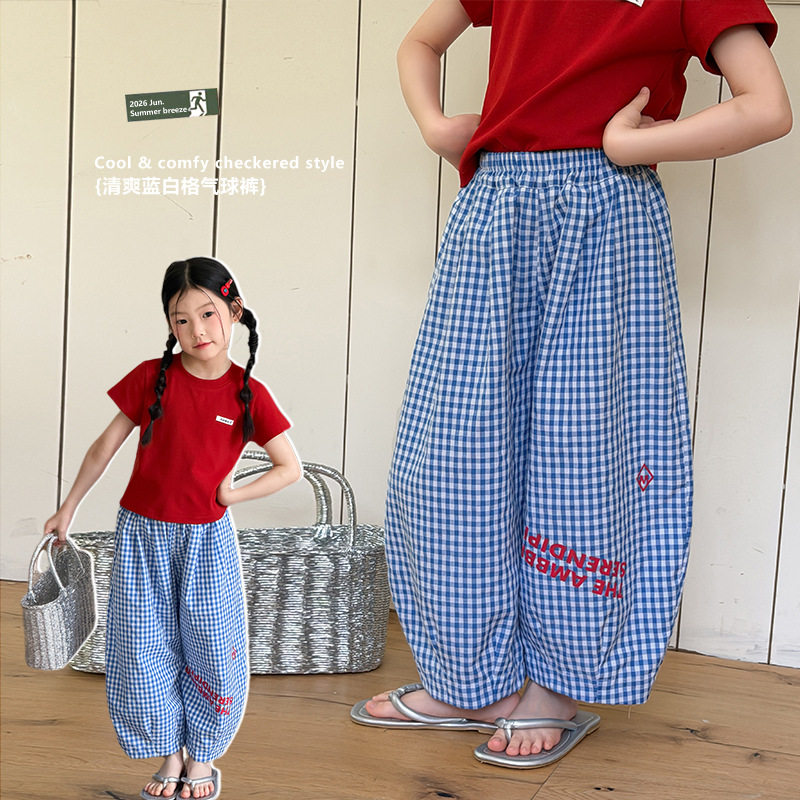 艾摩贝贝儿童轻薄防蚊裤休闲宽松长裤子女童灯笼裤蓝格字母阔腿裤