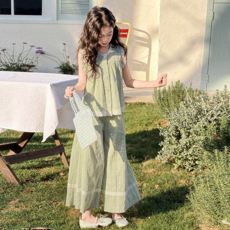 女童夏季套装2026新款中大童休闲蕾丝无袖上衣儿童花边裤子两件套