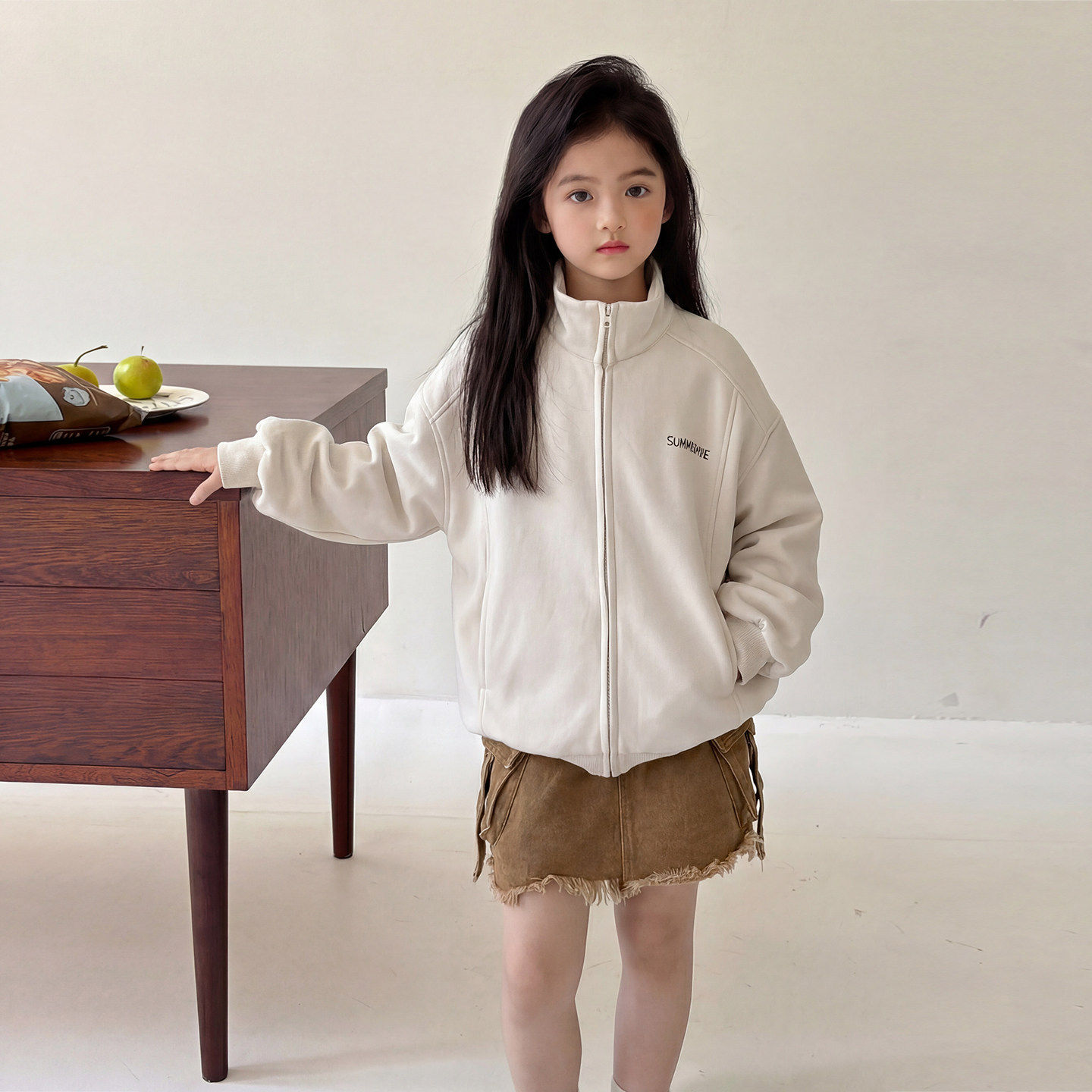 女童春装外套2026新款儿童超好看立领夹克衫女孩春季运动开衫上衣