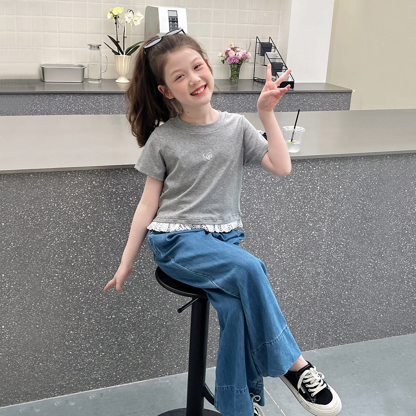 儿童洋气短款t恤女童修身短袖小衫大童拼接蕾丝上衣2026夏装新款